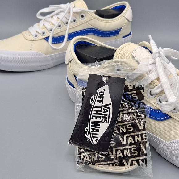 NEW Womens Vans Chima Pro 2 Center Court Classic White Sneaker Shoes 8 & 8.5 - Picture 3 of 8